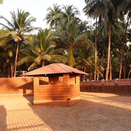 Regenta Resort Mango Village Guhagar Kudān Dış mekan fotoğraf