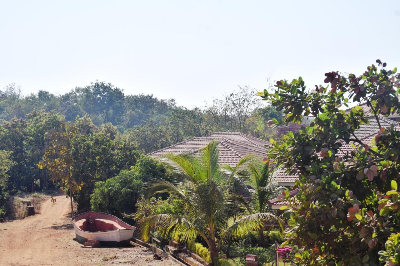 Regenta Resort Mango Village Guhagar Kudān Dış mekan fotoğraf