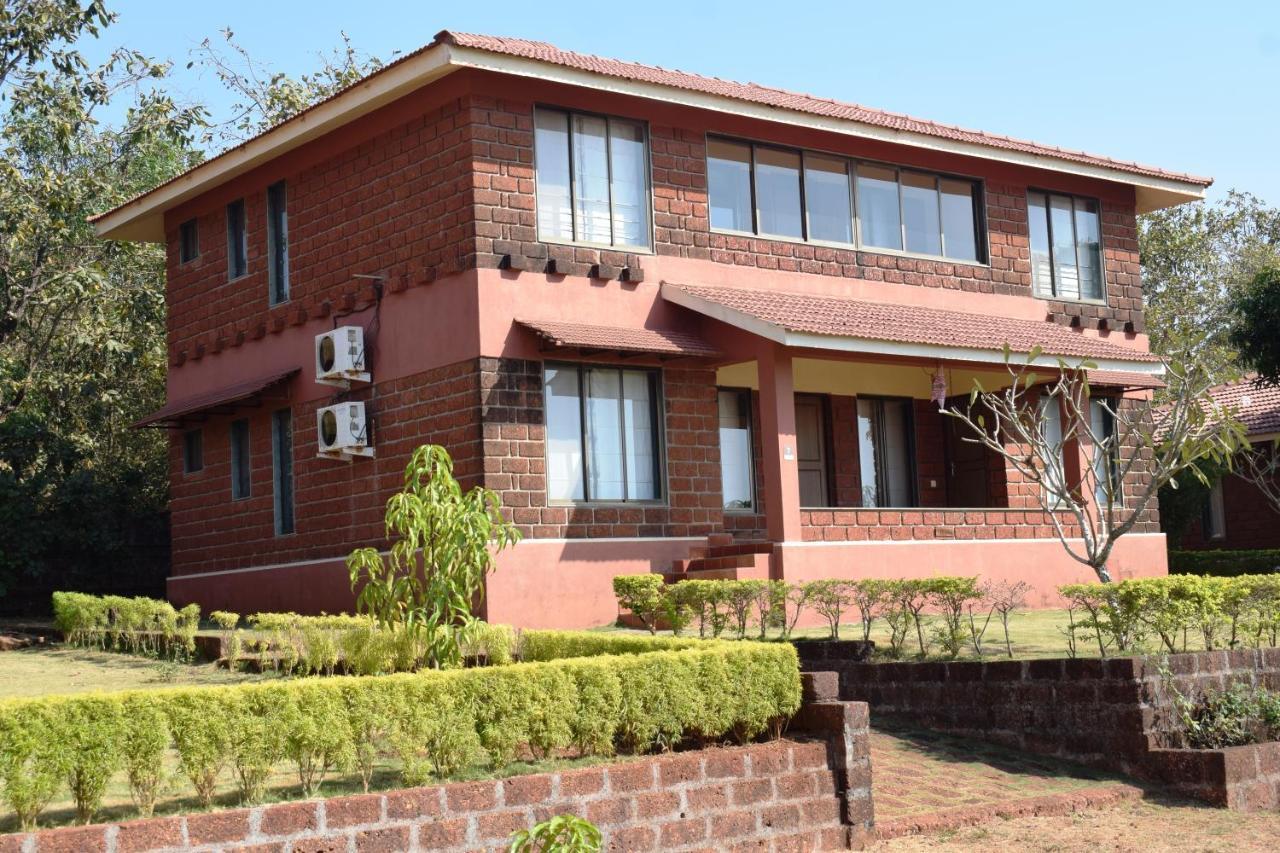 Regenta Resort Mango Village Guhagar Kudān Dış mekan fotoğraf