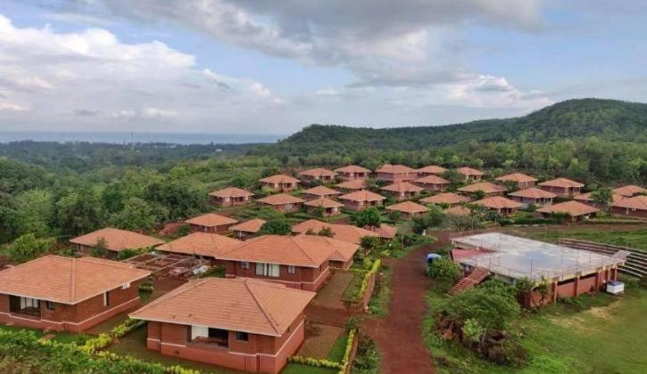 Regenta Resort Mango Village Guhagar Kudān Dış mekan fotoğraf