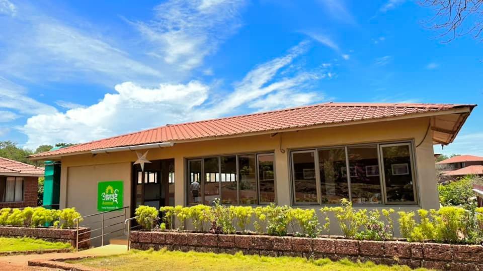 Regenta Resort Mango Village Guhagar Kudān Dış mekan fotoğraf