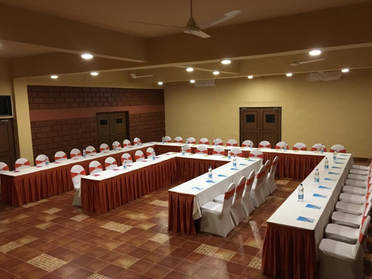 Regenta Resort Mango Village Guhagar Kudān Dış mekan fotoğraf